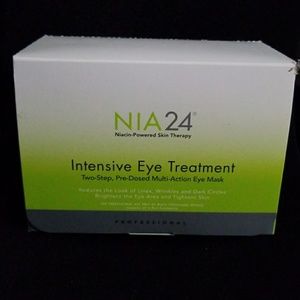 Nia 24 intensive eye treatment masks